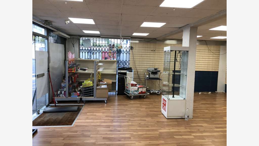 A vendre local 130m² hyper centre Angoulême