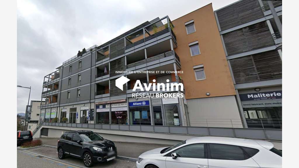 À vendre local commercial 119m² à Seynod