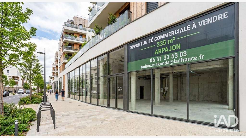 Vente murs commerciaux empl stratégique à Arpajon