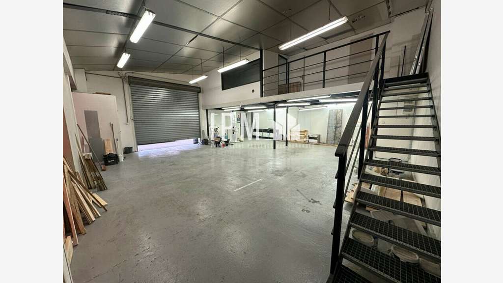 AV local d'activité 200m² à Aubagne ZAC des Paluds