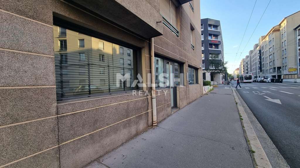 Local commerce à vendre 71m² à Lyon 3e Lacassagne