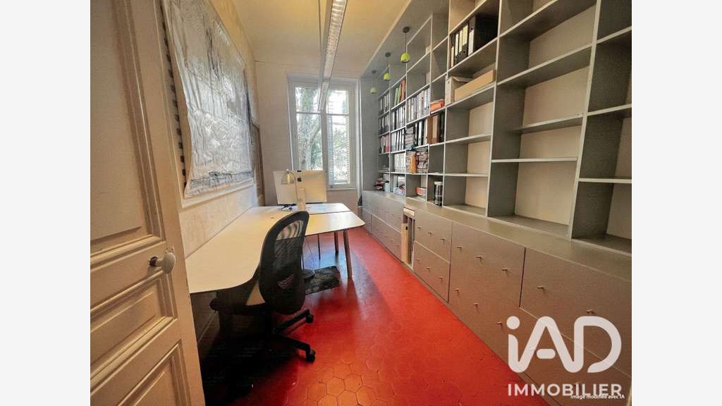 Vente local commercial 132m² à Avignon