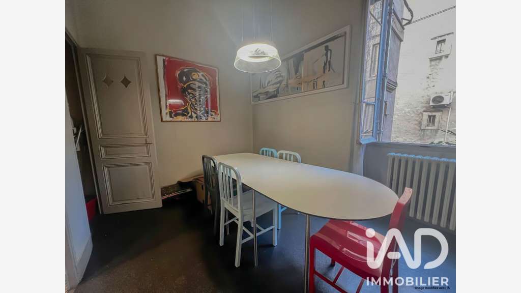 Vente local commercial 132m² à Avignon