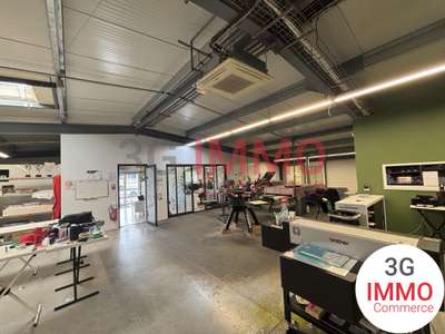 Vente local commercial 500m² à Azay-le-Brûlé