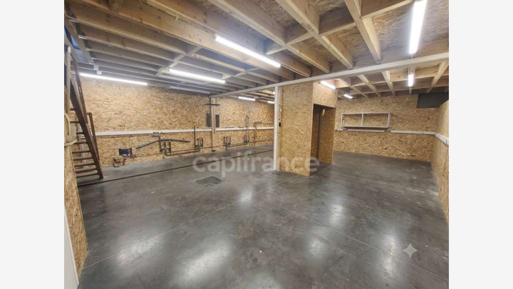 Ensemble immobilier à vendre à Beaumont sur Sarthe