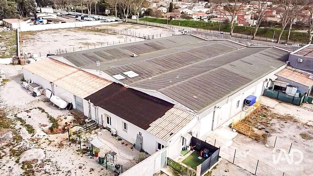 Vente ensemble commercial à Bernis