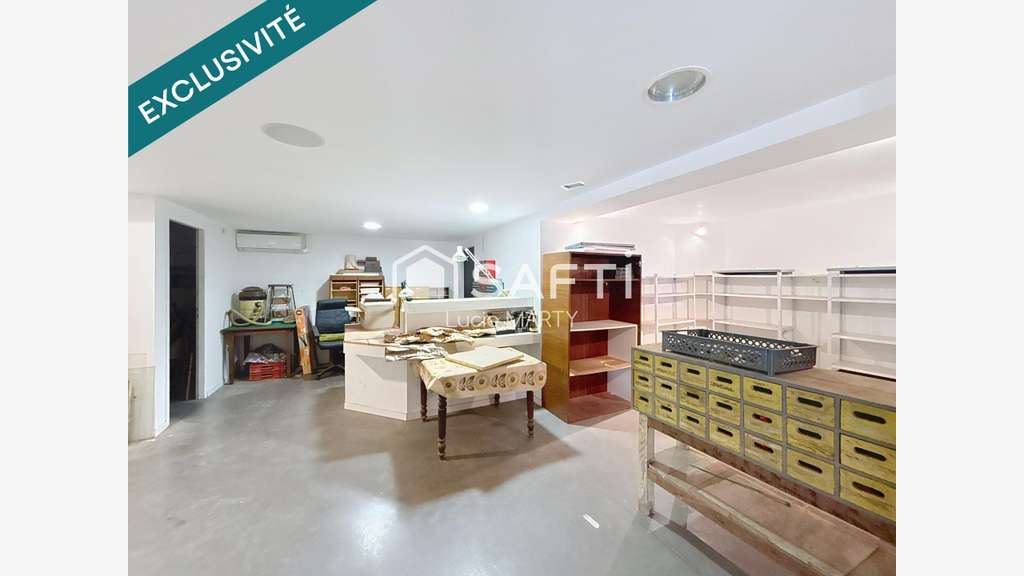 Vente local 111m² climatisé avec vitrine à Béziers