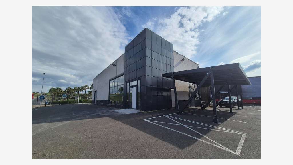 Local mixte 340m² à vendre à Béziers
