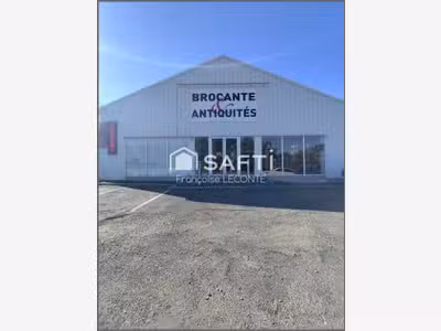 AV murs commerciaux à fort potentiel à Bonchamp 