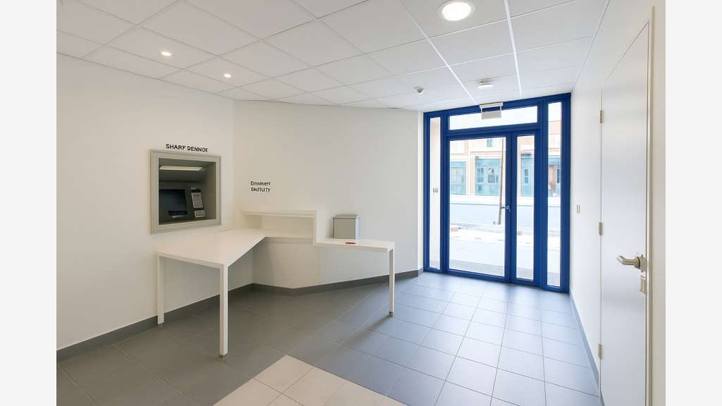 Local commercial 180m² à vendre à Bordeaux