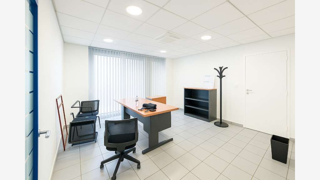 Local commercial 180m² à vendre à Bordeaux