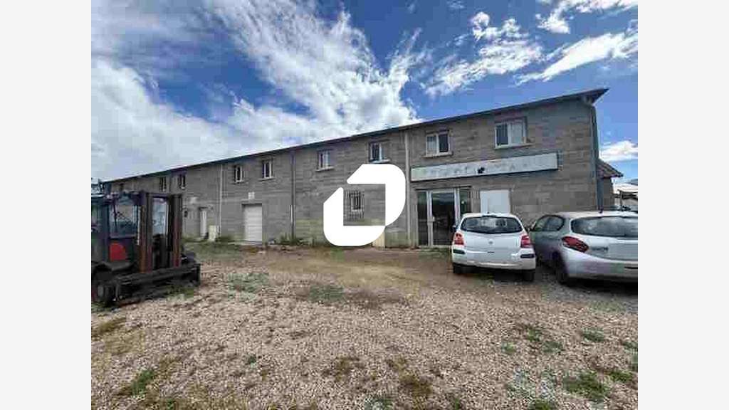 Vente Local commercial 1700m² Ableiges