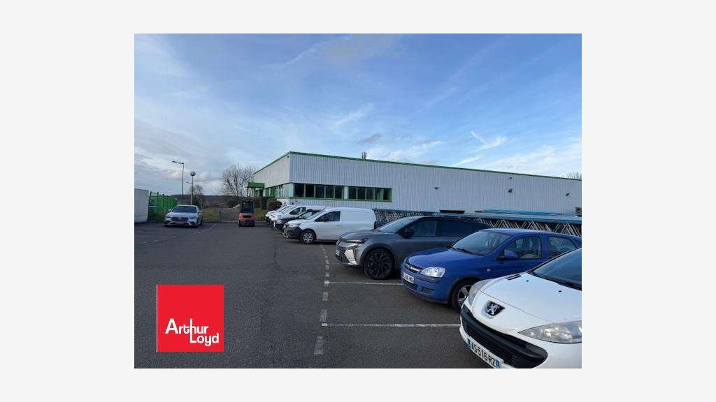 A vendre espace logistique et bureaux 3050m² Ablis