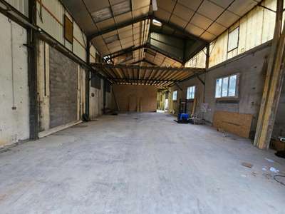Vente Locaux d'activités - Entrepôts à Abrest