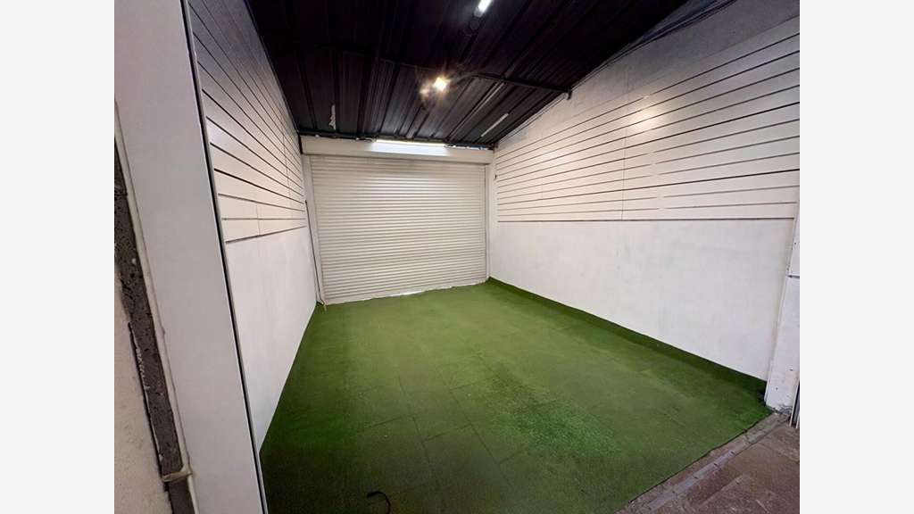 Vente murs commerciaux de 27m² à Agde empl N°1