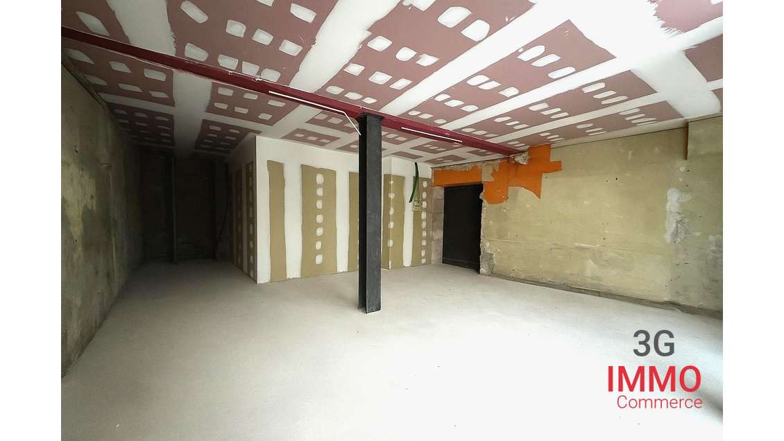 Vente local commercial proche rue piétonne à Agen