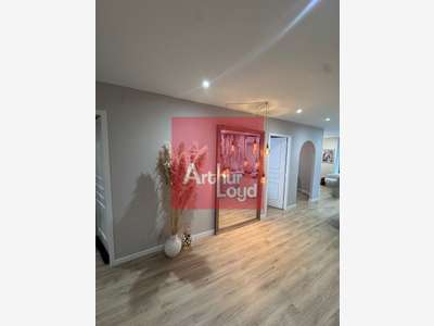 Local rénové 76m² à vendre en hypercentre d'Agen