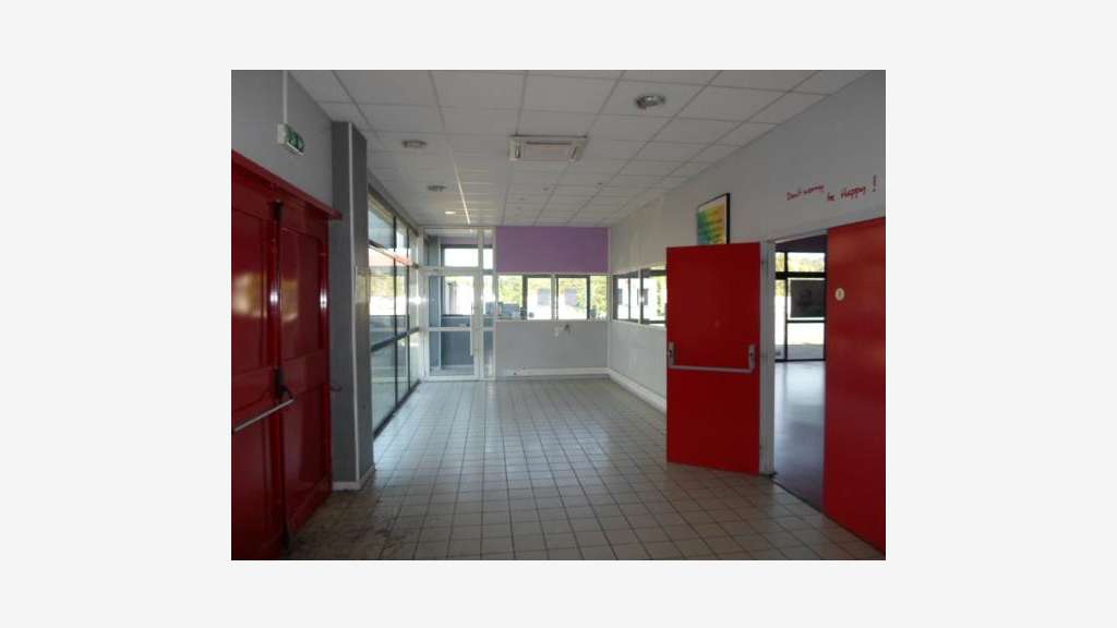 Vente local commercial de 722m² à Agen axe majeur