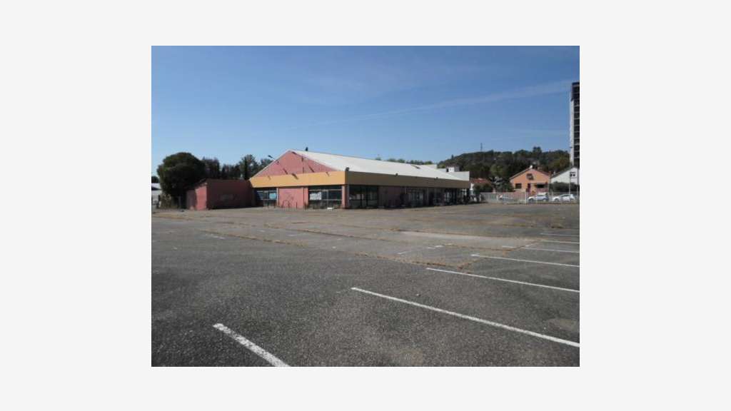 Vente local commercial de 722m² à Agen axe majeur