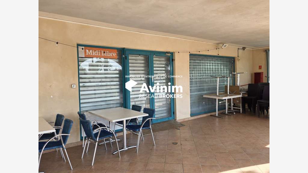 Local commercial de 75m² à vendre à Aigues Mortes