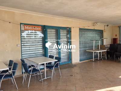 Local commercial de 75m² à vendre à Aigues Mortes
