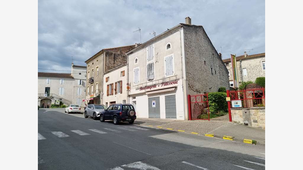 Vente immeuble de rapport à Aiguillon centre