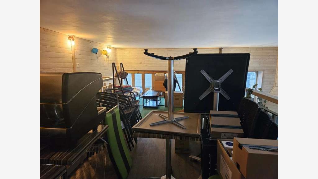A vendre murs commerciaux 90.10m² à Aix-les-Bains