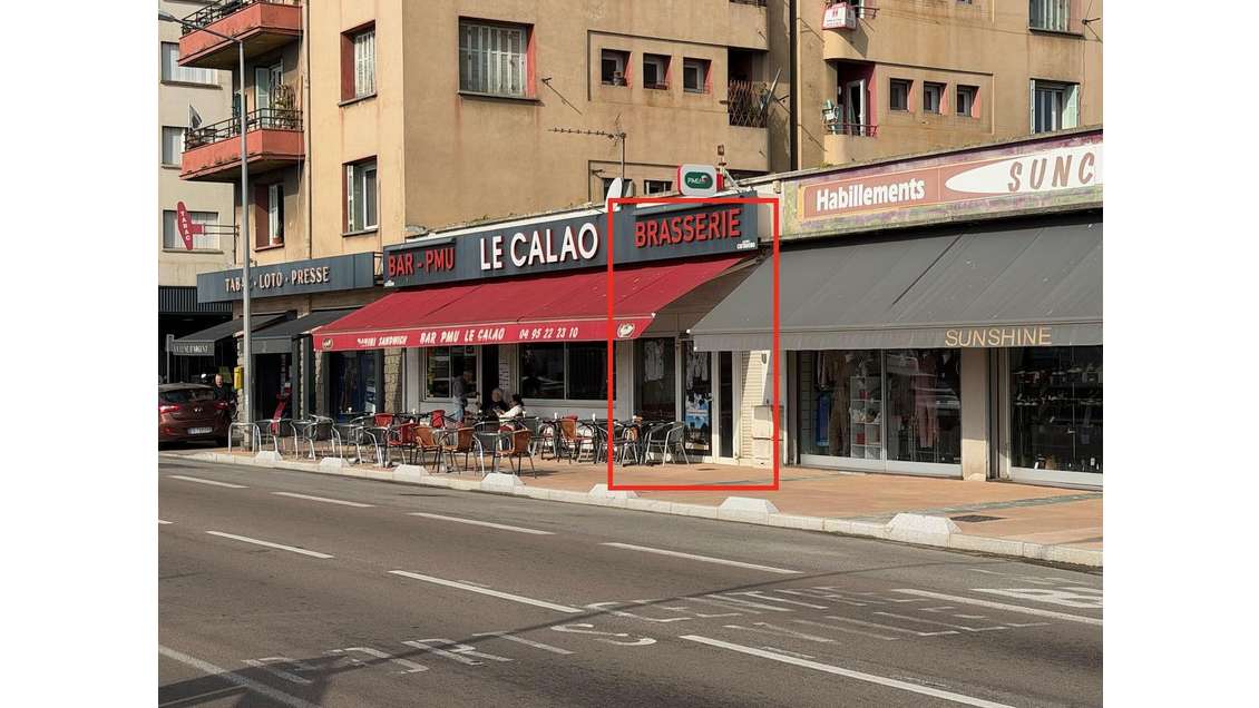 AV local commercial 67m² bord de mer Ajaccio