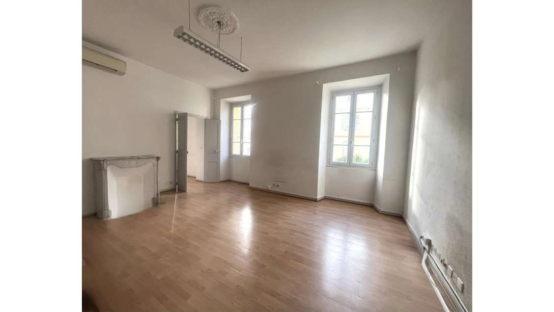 Vente appart bureau de 125m² centre ville Ajaccio 