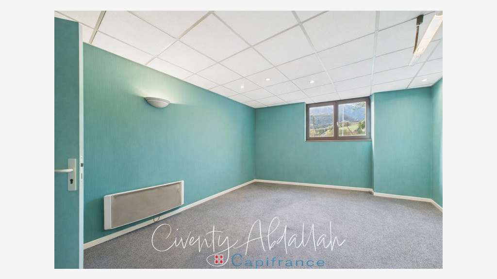 Local 327m² à vendre à Albertville (73)