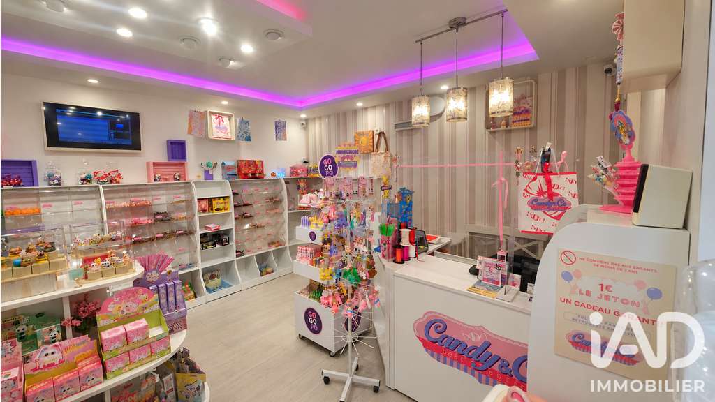 Local commercial à Albertville