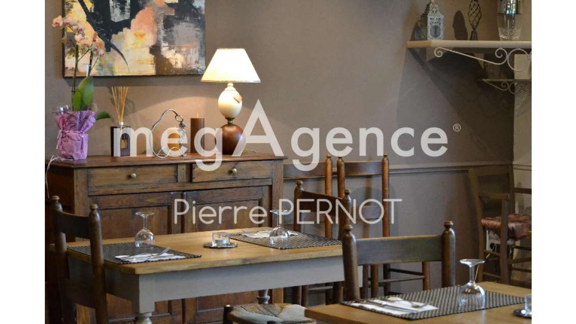 AV Immeuble Café restaurant et chambres d'hôtes 81