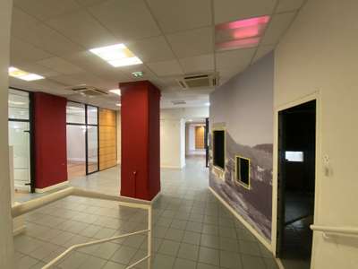 Local/bureau 357m² à vendre au centre d' Alès