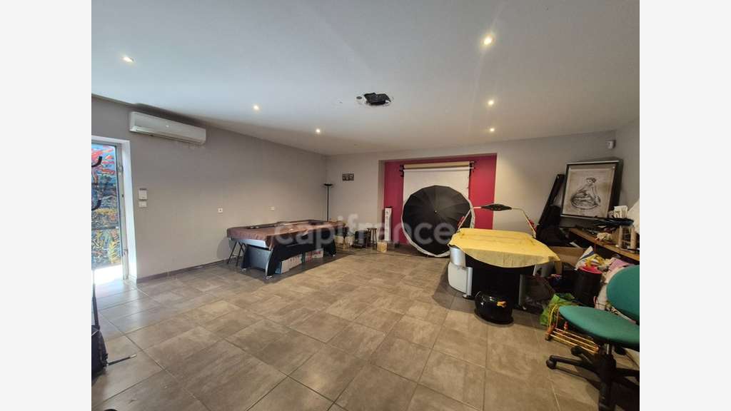 Vente ensemble commercial de 110m² à Alès centre