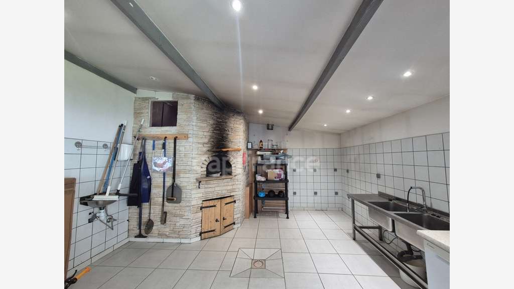 Vente ensemble commercial de 110m² à Alès centre