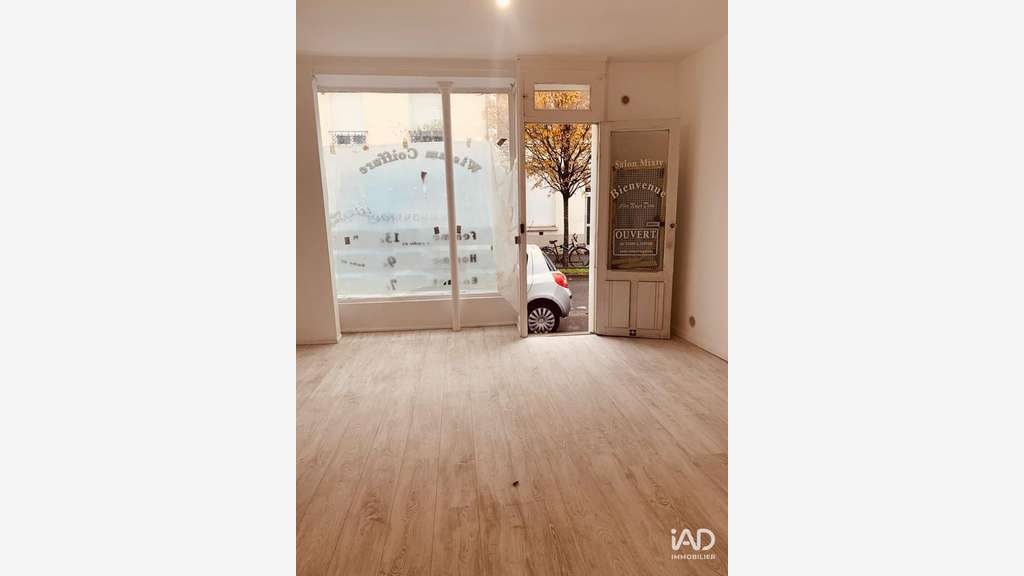 Vente murs commerciaux 32m² en RDC à Alfortville