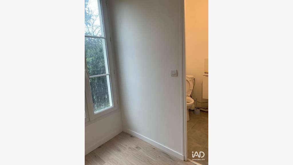 Vente murs commerciaux 32m² en RDC à Alfortville