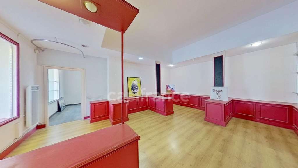 À vendre local commercial 156m² à Amélie-les-Bains