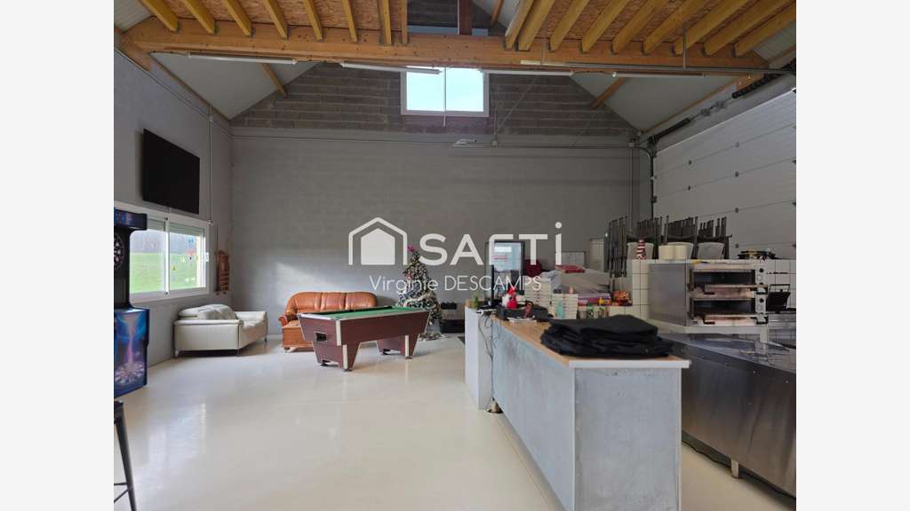 Bâtiment de loisir et de stockage sur Anet