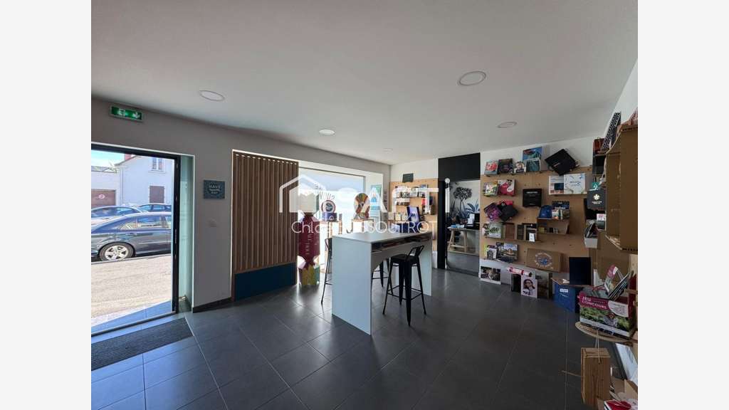 AV murs 120m² + terrain constructible à Angers