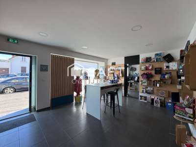 AV murs 120m² + terrain constructible à Angers