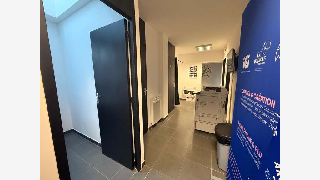 AV murs 120m² + terrain constructible à Angers