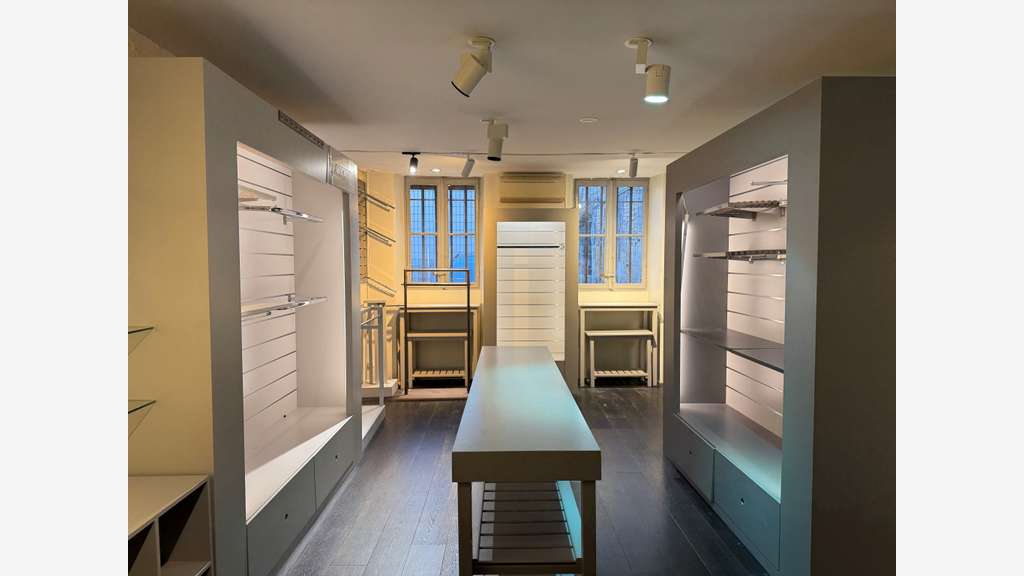Vente local commercial 111m² axe piéton Angoulème