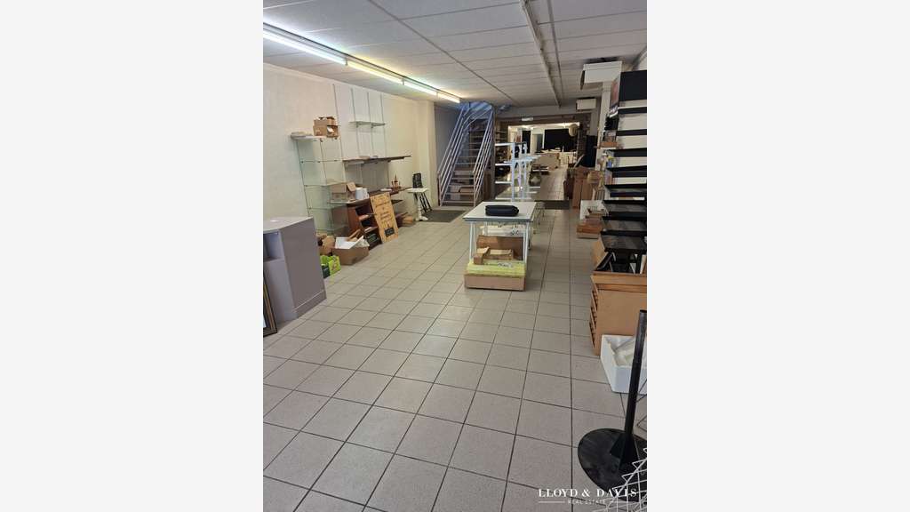 Vente local commercial rue piétonne Angoulême