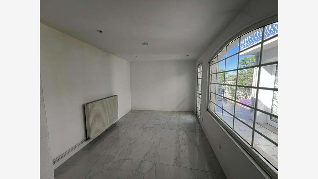Locaux 230m²  à vendre à Angoulême Victor Hugo