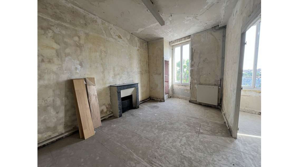 ANGOULÊME - LOCAL COMMERCIAL à vendre