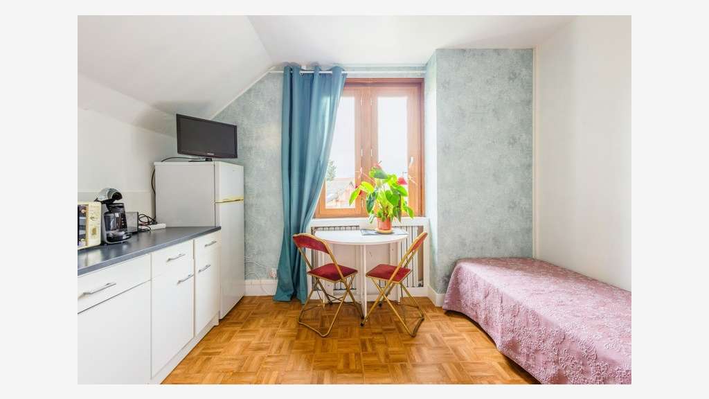 Vente murs commerciaux proche A13 à Annebault (14)