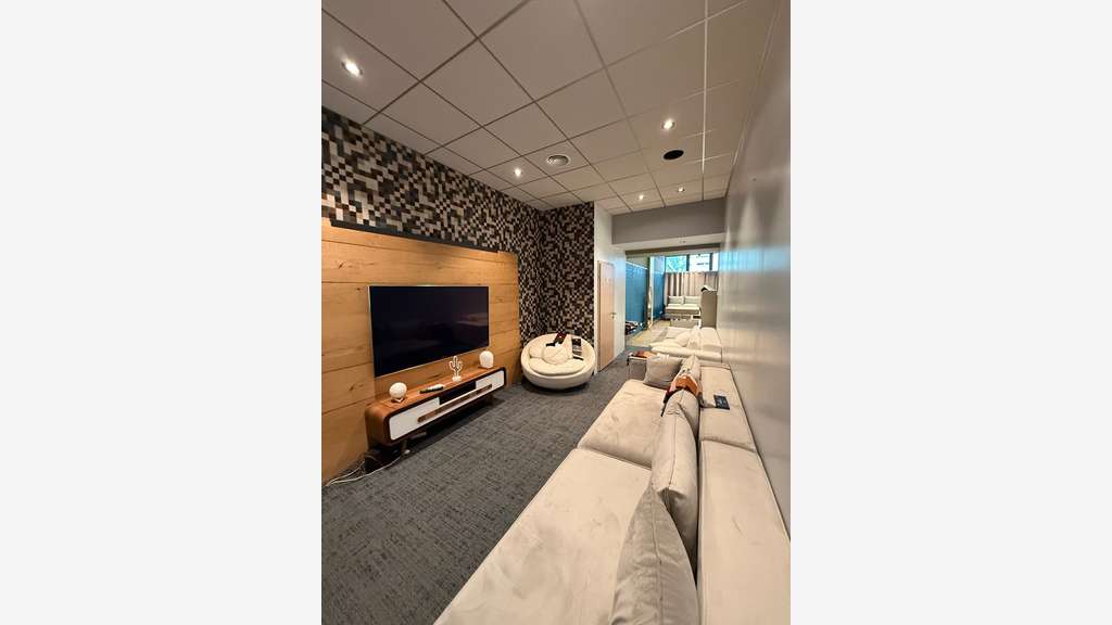 Local/bureau de 253m² à vendre à Annemasse