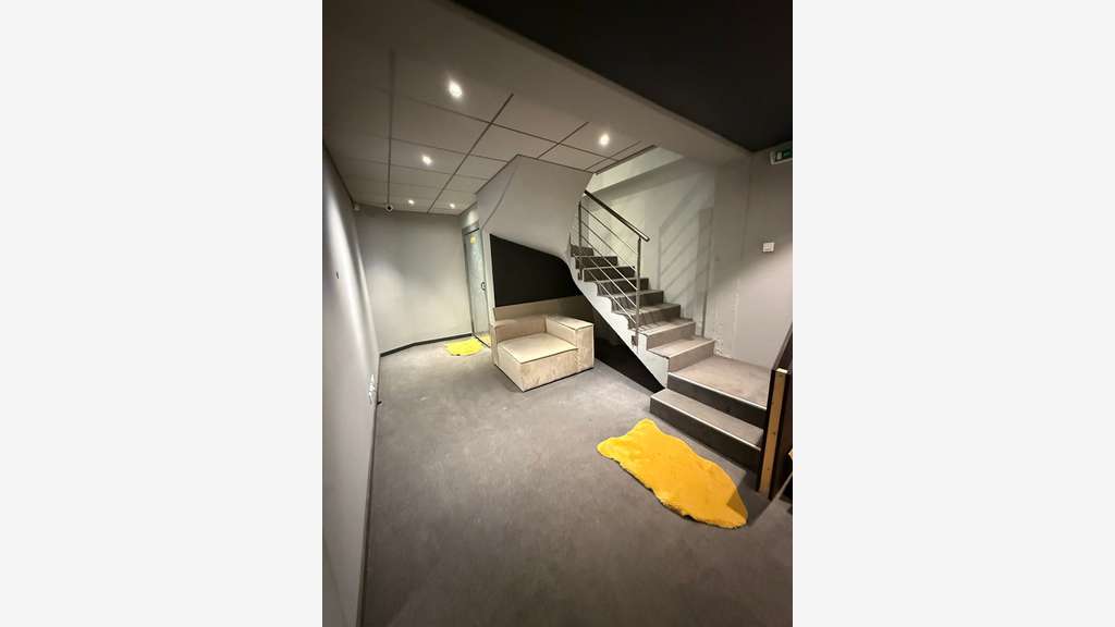 Local/bureau de 253m² à vendre à Annemasse
