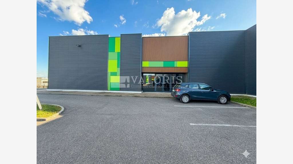 AV local commercial 1147m² Sud Villefranche/Saône